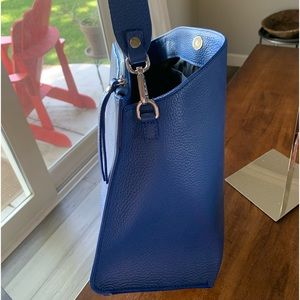 Viola Castellani Bright Blue All Leather Shoulder Bag
